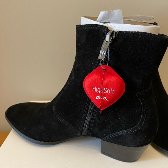 Ara Tombstone Suede Booties Size 7.5 Ankle Boot High Soft - Picture 2 of 5